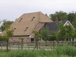 Herbouw boerderij met dubbel vierkant