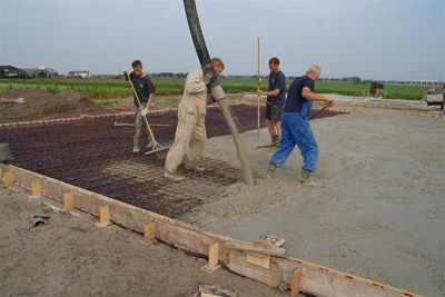 Storten van een betonvloer