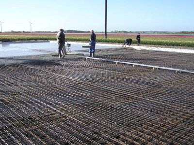 Storten van betonvloer